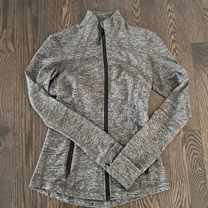 Lululemon sweater, size 6, heather grey, perfect condition